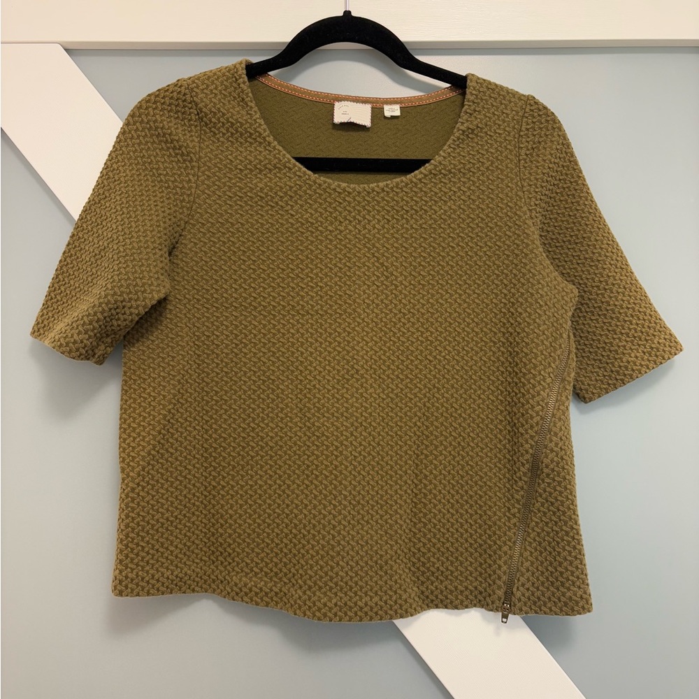 Anthropologie- R-H15 STCL Olive Short Sleeve Textured Tee